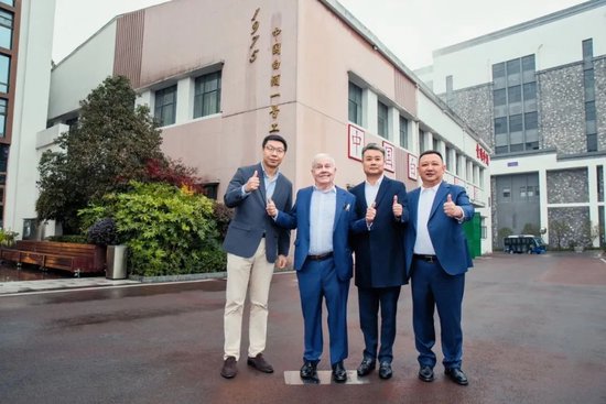 頻頻稱贊“很棒”！全球投資界泰斗羅杰斯探秘貴州珍酒
