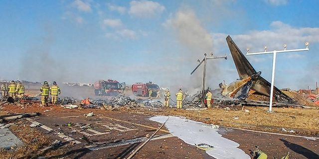 外媒：波音稱正就韓國客機碰撞起火事故與濟州航空保持聯系，向遇難者家屬表示慰問