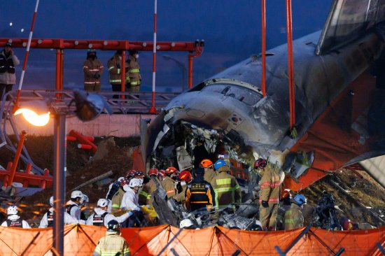 韓國空難調查關注鳥擊和起落架 對逾百架在役波音737-800啟動特別檢查