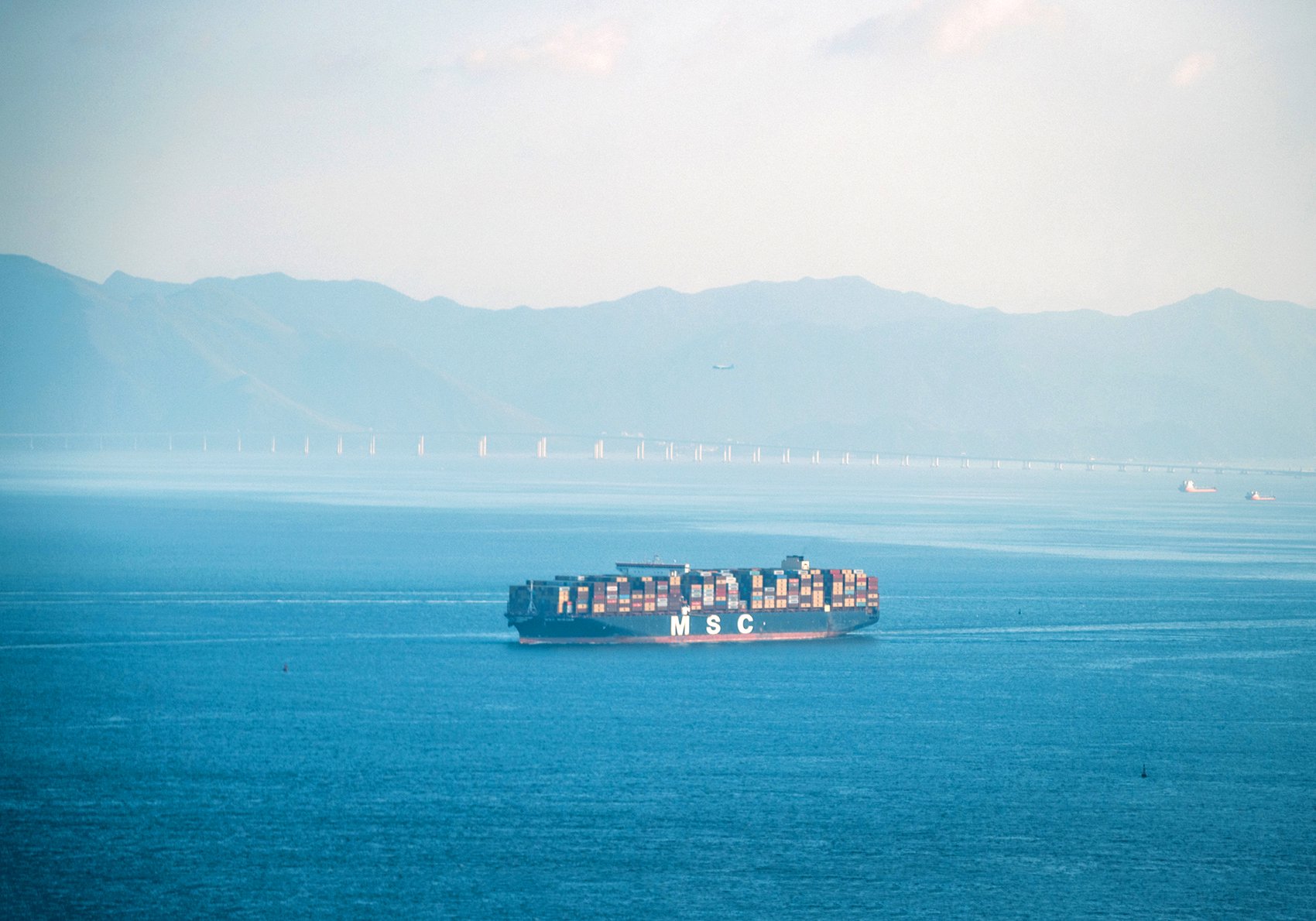 受紅海局勢擾動的歐線價格已見頂？聯盟重組、春節搶貨、價格戰來襲??