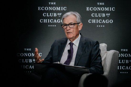 特朗普故布關稅迷陣 鮑威爾陷入四面埋伏